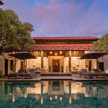 Villa De Suma - Fully Staffed Luxury Villa, Walk To The Beach! Seminyak  Ngoại thất bức ảnh