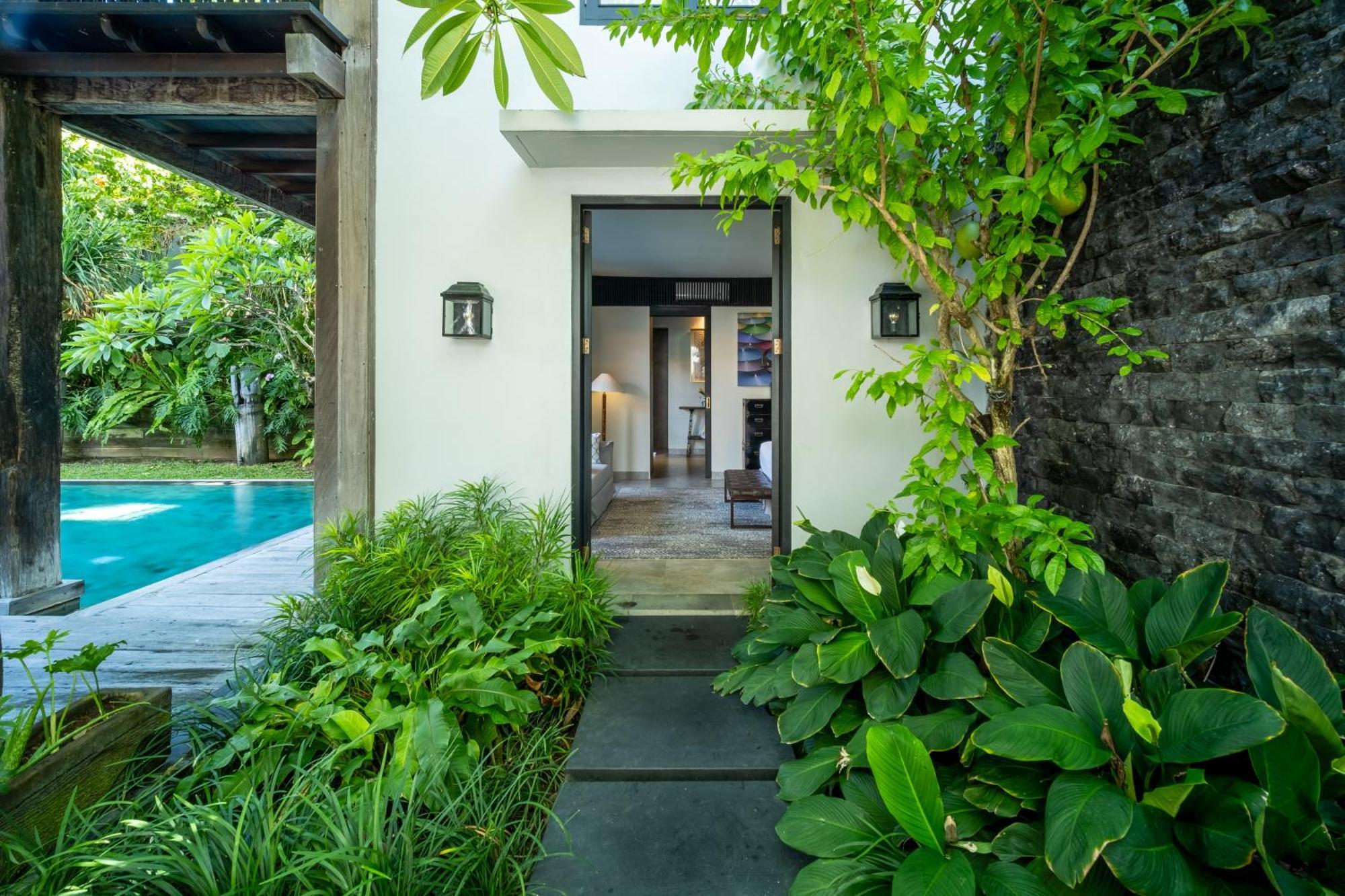 Villa De Suma - Fully Staffed Luxury Villa, Walk To The Beach! Seminyak  Ngoại thất bức ảnh