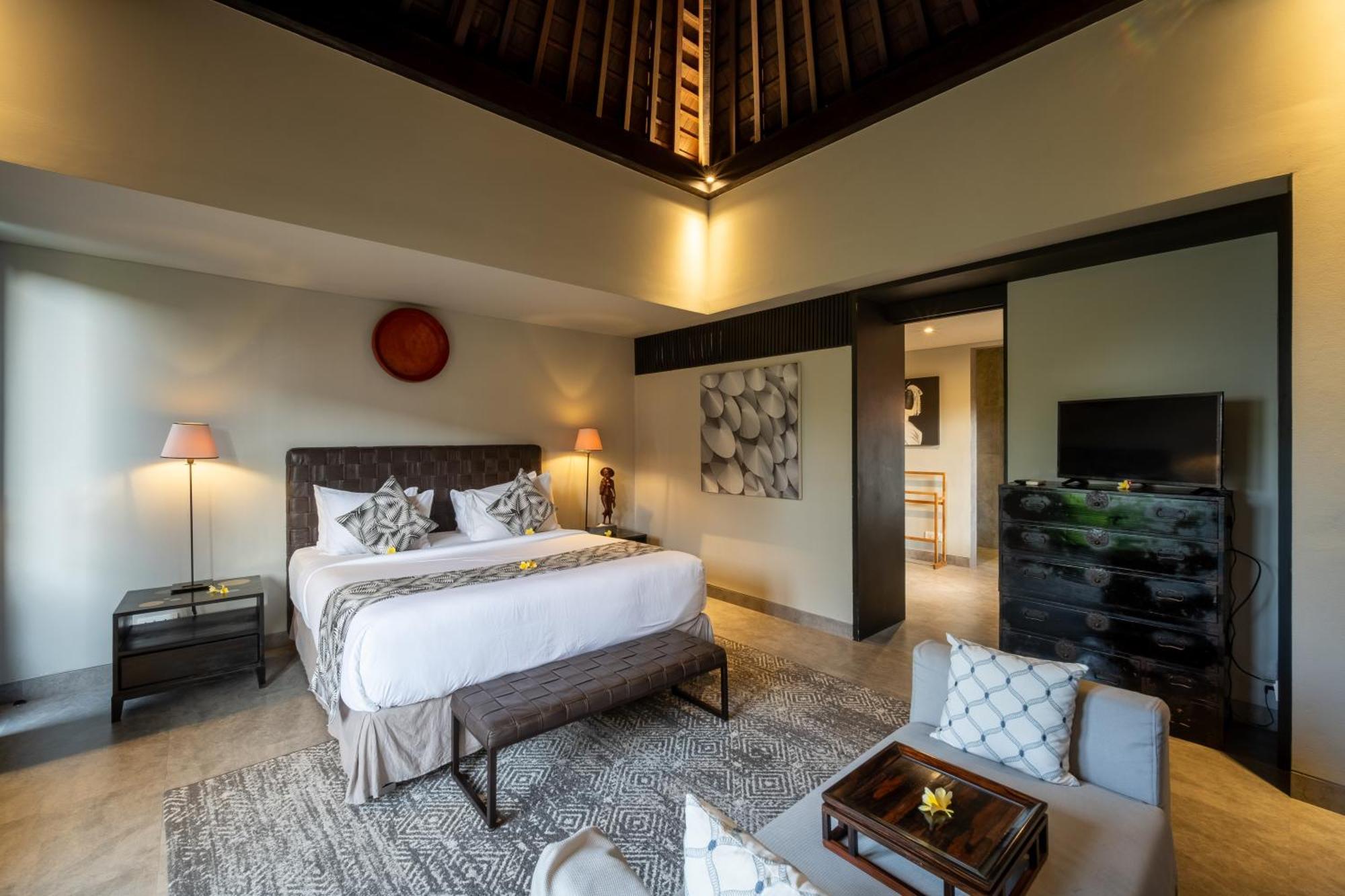 Villa De Suma - Fully Staffed Luxury Villa, Walk To The Beach! Seminyak  Ngoại thất bức ảnh