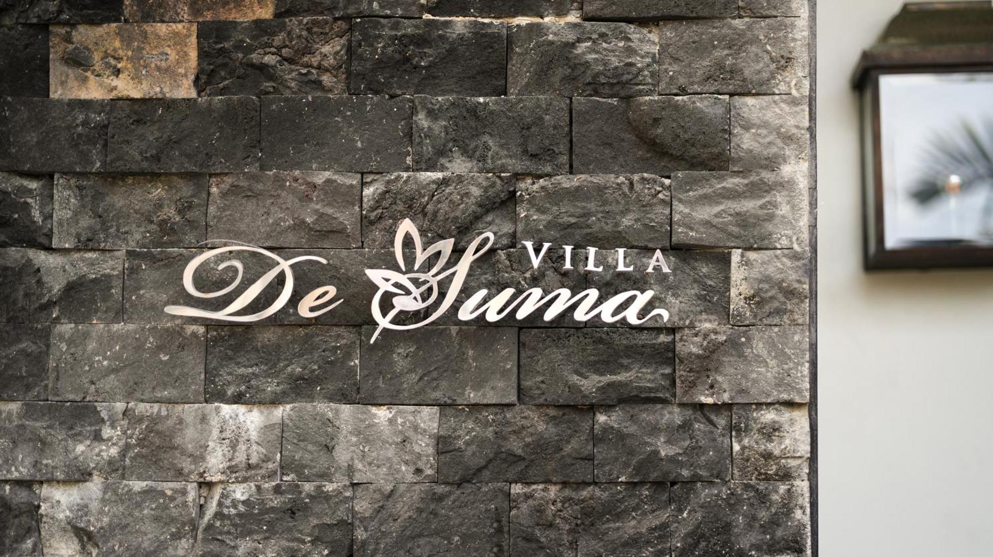 Villa De Suma - Fully Staffed Luxury Villa, Walk To The Beach! Seminyak  Ngoại thất bức ảnh